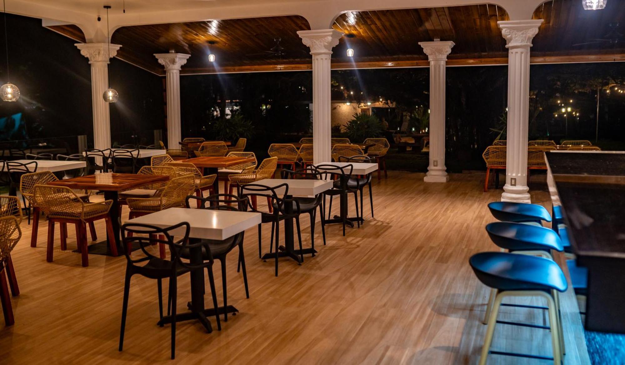Hotel Los Higuerones Paso Canoas Екстериор снимка