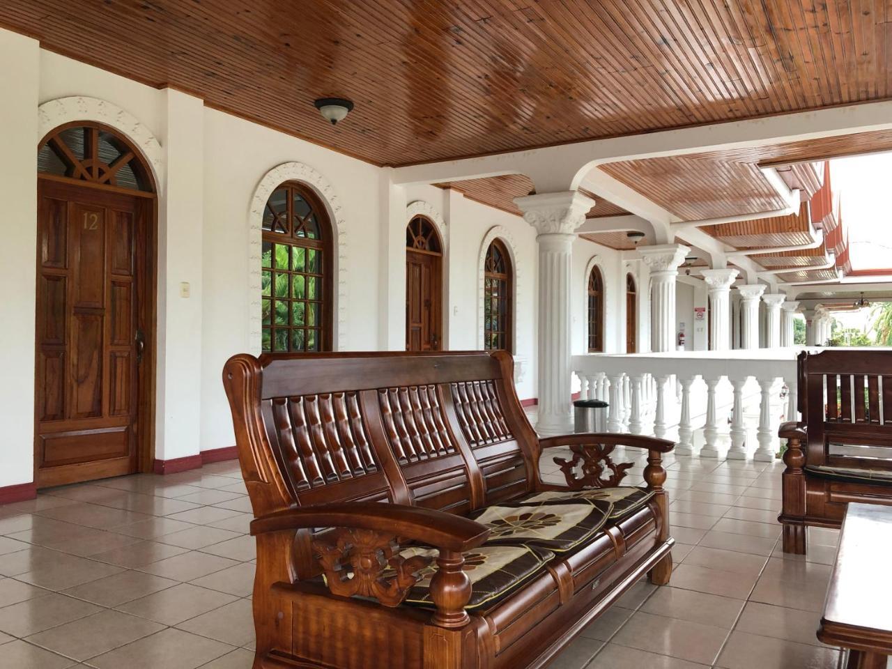 Hotel Los Higuerones Paso Canoas Екстериор снимка